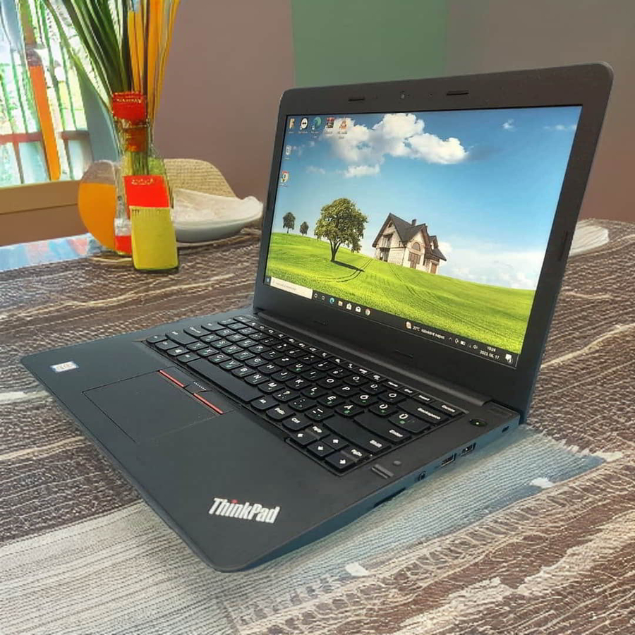 Munka és kikapcsolódás egyben Lenovo ThinkPad E470 i5-7200u/8/180SSD/14" Laptop