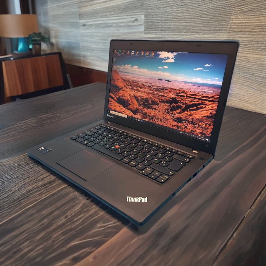 A Strapabíró Lenovo ThinkPad T440 i5-4300u/8/180SSD/14" Laptop