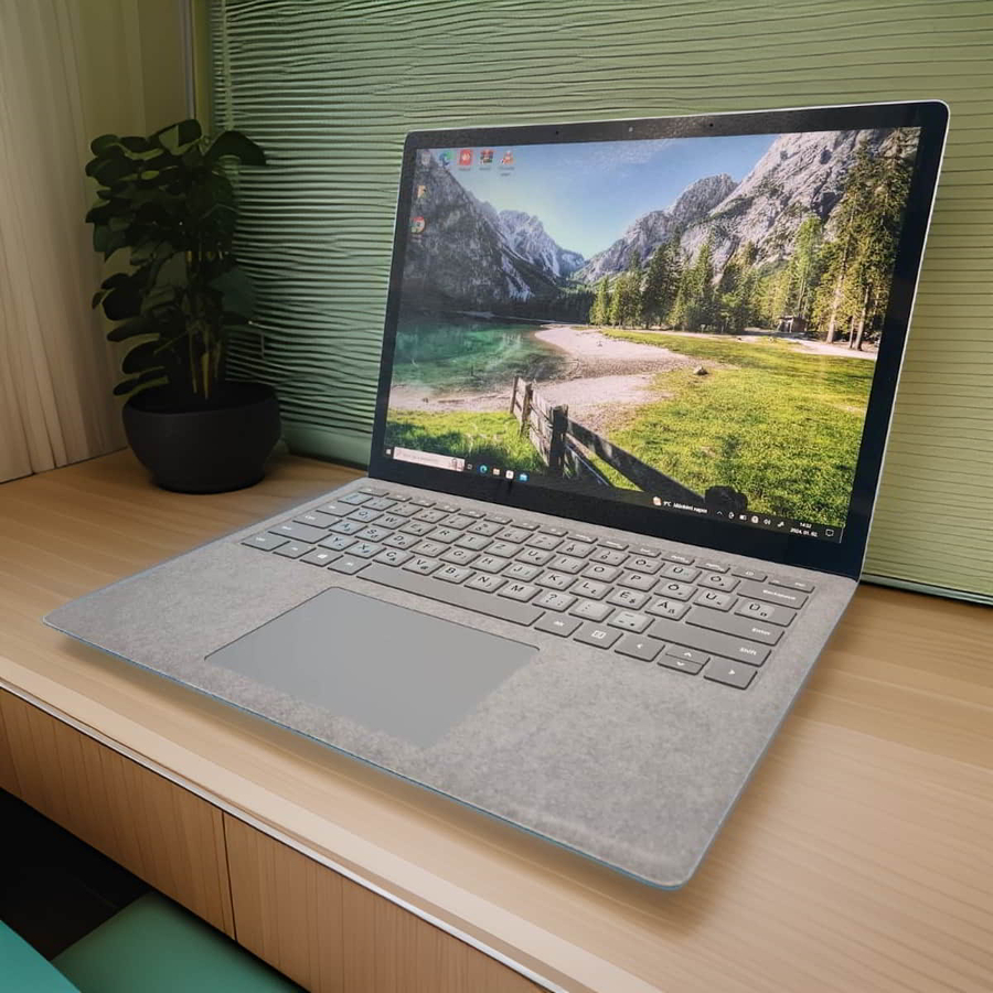 Érintsd Meg a Jövőt: Microsoft Surface 3 I7-1065G7/16DDR4/512 NVME SSD/Iris Plus/2K!/13.5" Touch Laptop + Toll